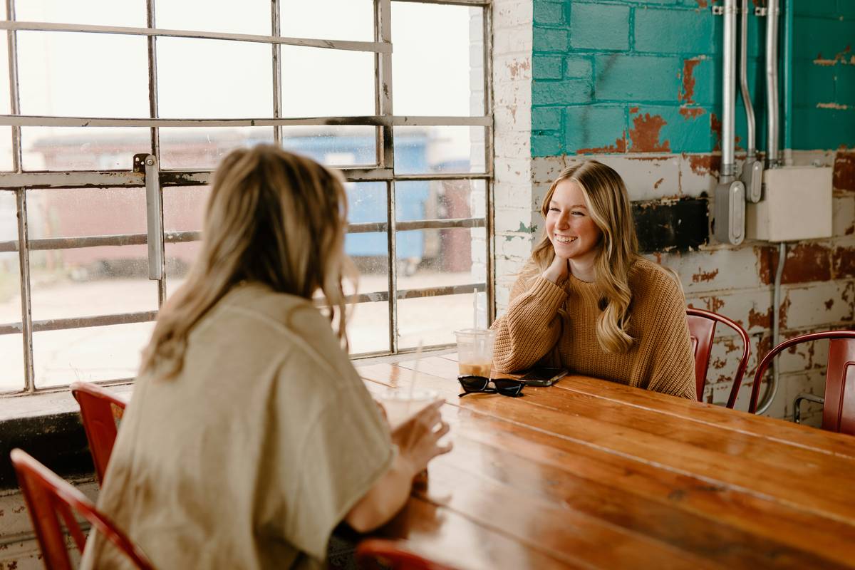 How to Master Podcast Guest Pitching for Small Business Owners (Without Sounding Like a Robot)