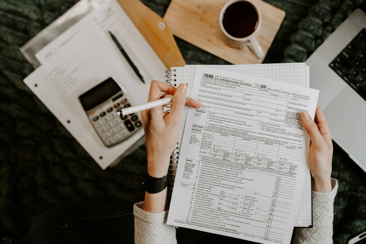 How to Write Facebook Ads Copy That Converts for Your Small Business (Without Blowing Your Savings)