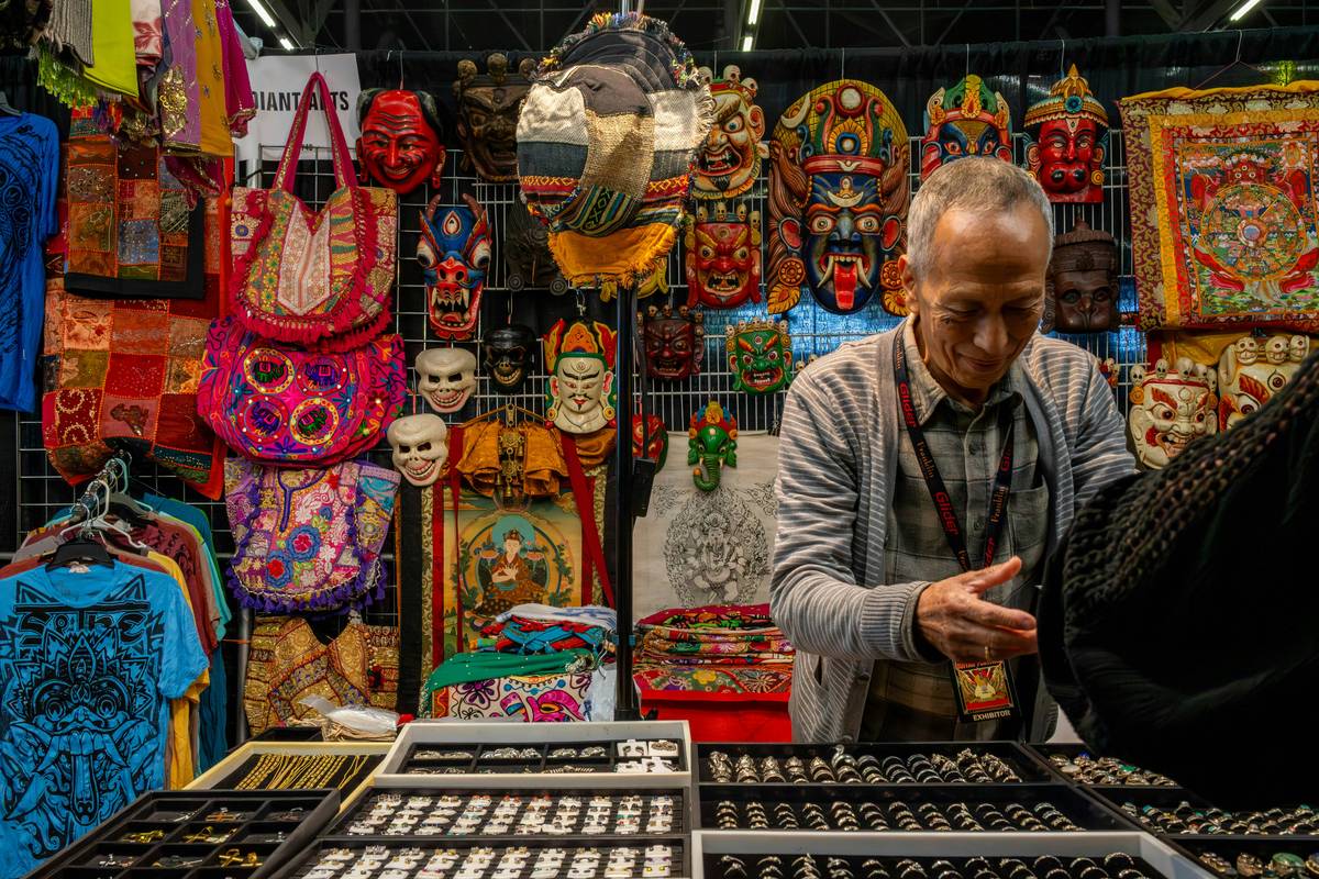 Craft Fair Vendor Tips: How to Turn Your Side Hustle Into Real Savings (Without Burning Out)
