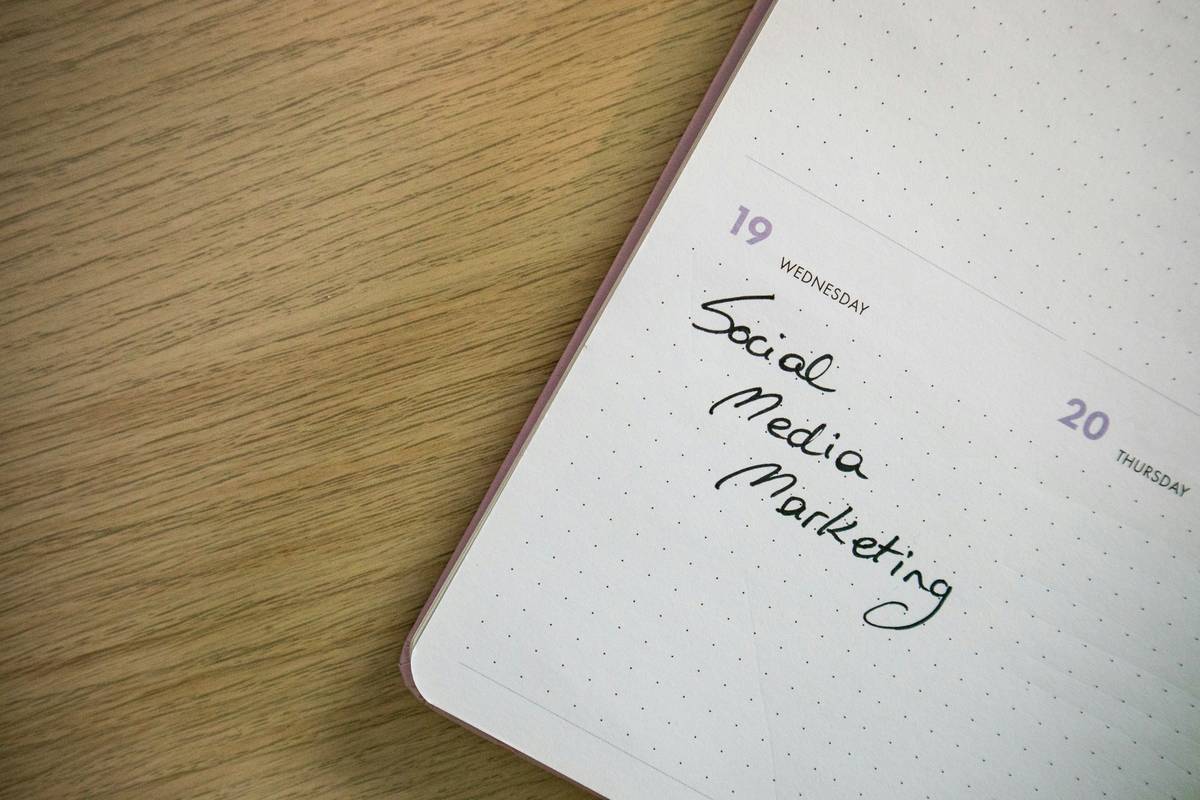 What Does a Social Media Manager Pay Look Like? Real Numbers, Real Strategies for Your Side Hustle